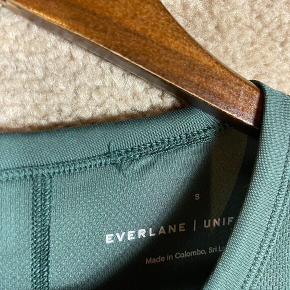 Everlane Sport T-Shirt Mens Size Small Evergreen Short Sleeve Athletic Mesh NEW - Picture 5 of 10